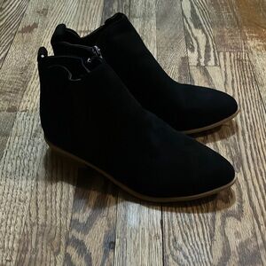 SHEIN Black Ankle Boots